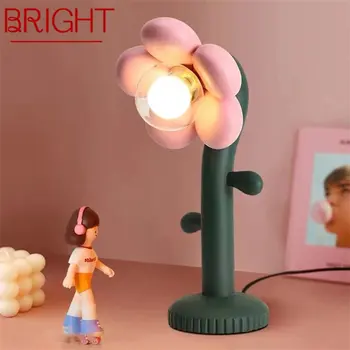 PARLAK Modern Masa Lambası LED Yaratıcı Reçine Çiçek Kız Başucu masa ışığı Ev Oturma Odası için çocuk Yatak Odası